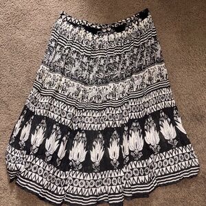 Papillon. Blanc Black and White Maxi A-Line Skirt. Size 26